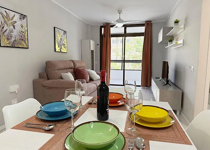 Apartmán Americas 600 Metres From The With 2 Bedrooms And 2 Bathrooms Playa de las Americas (Tenerife)