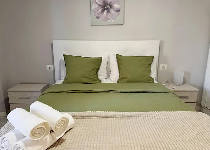 Apartment Americas 600 Metres From The With 2 Bedrooms And 2 Bathrooms