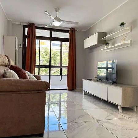 Americas 600 Metres From The With 2 Bedrooms And 2 Bathrooms * بلايا ذي لاس أميريكاس